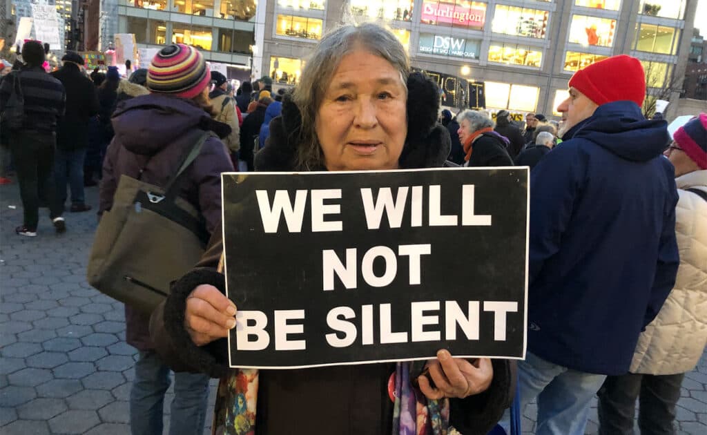 Mujeres Hablan/Women Speak Care Café